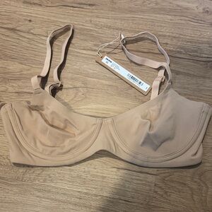 Skims  Nude Underwire Bra - Soft Everyday Support